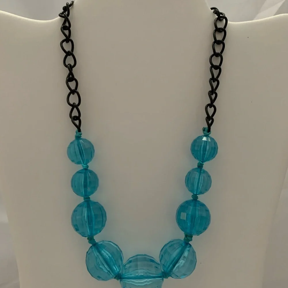 Clear blue beaded fashion necklace.